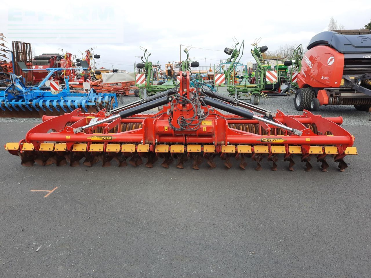 VÄDERSTAD Carrier X 525 Kultywator 18 000 €