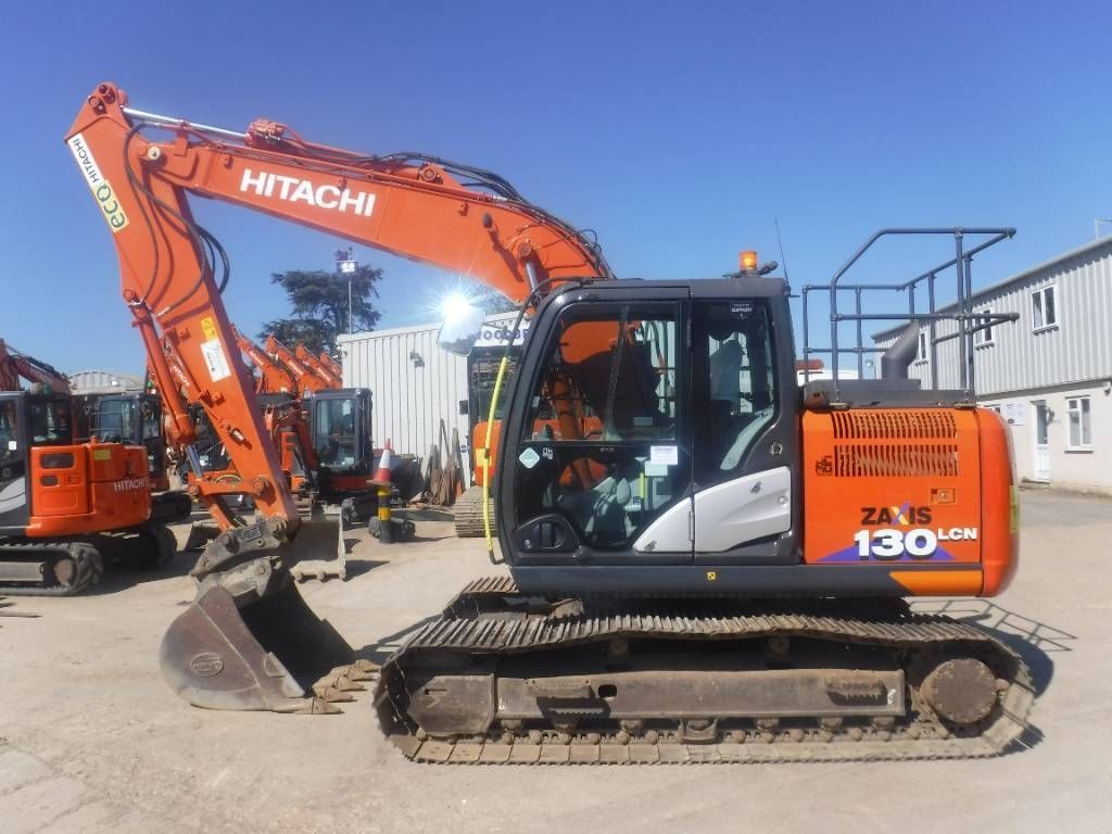 Hitachi zx 130 lc n-6 Crawler excavator €48,138