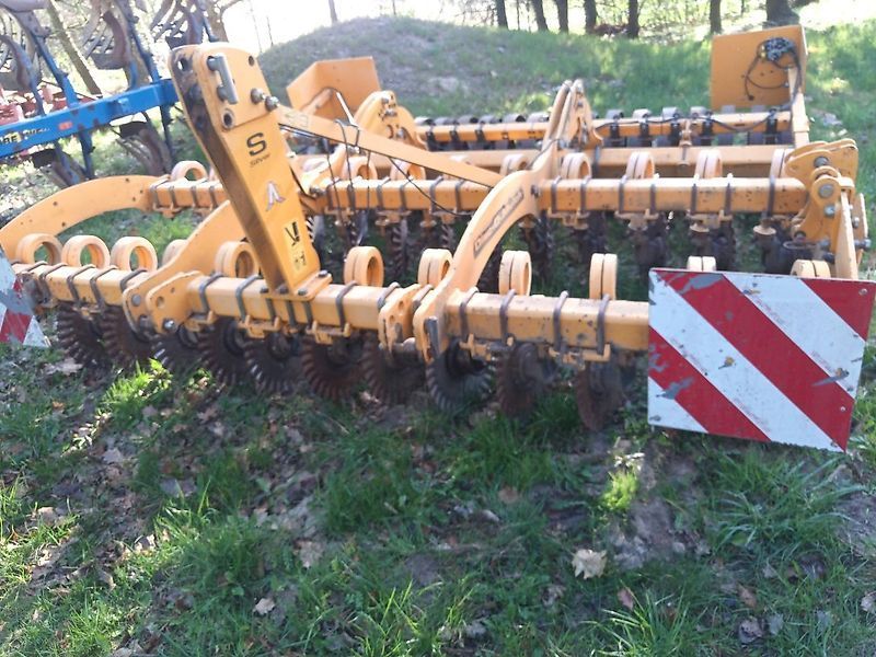 AGRISEM Disc-O-Mulch Silver Disc harrow €6,700