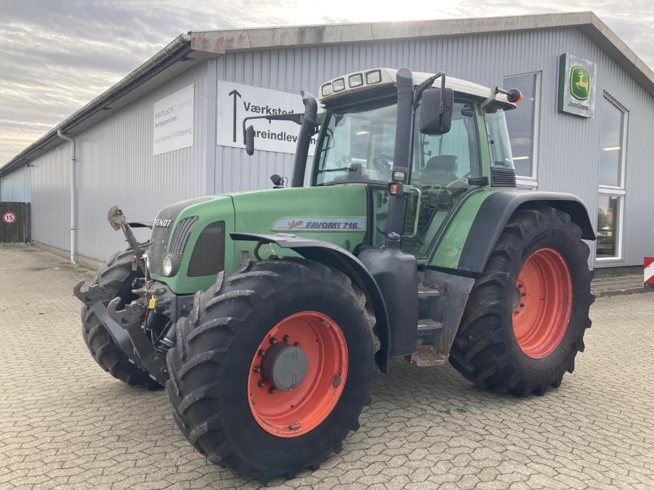 Fendt Favorit 716 Vario tractor 40 085 €