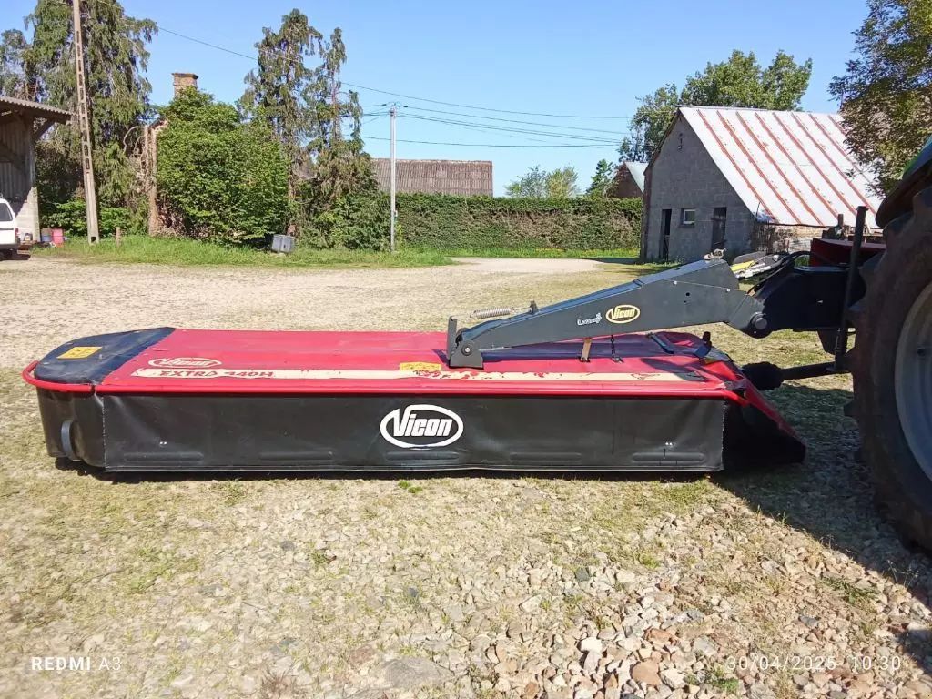 Vicon Extra 440 H Mower €10,000