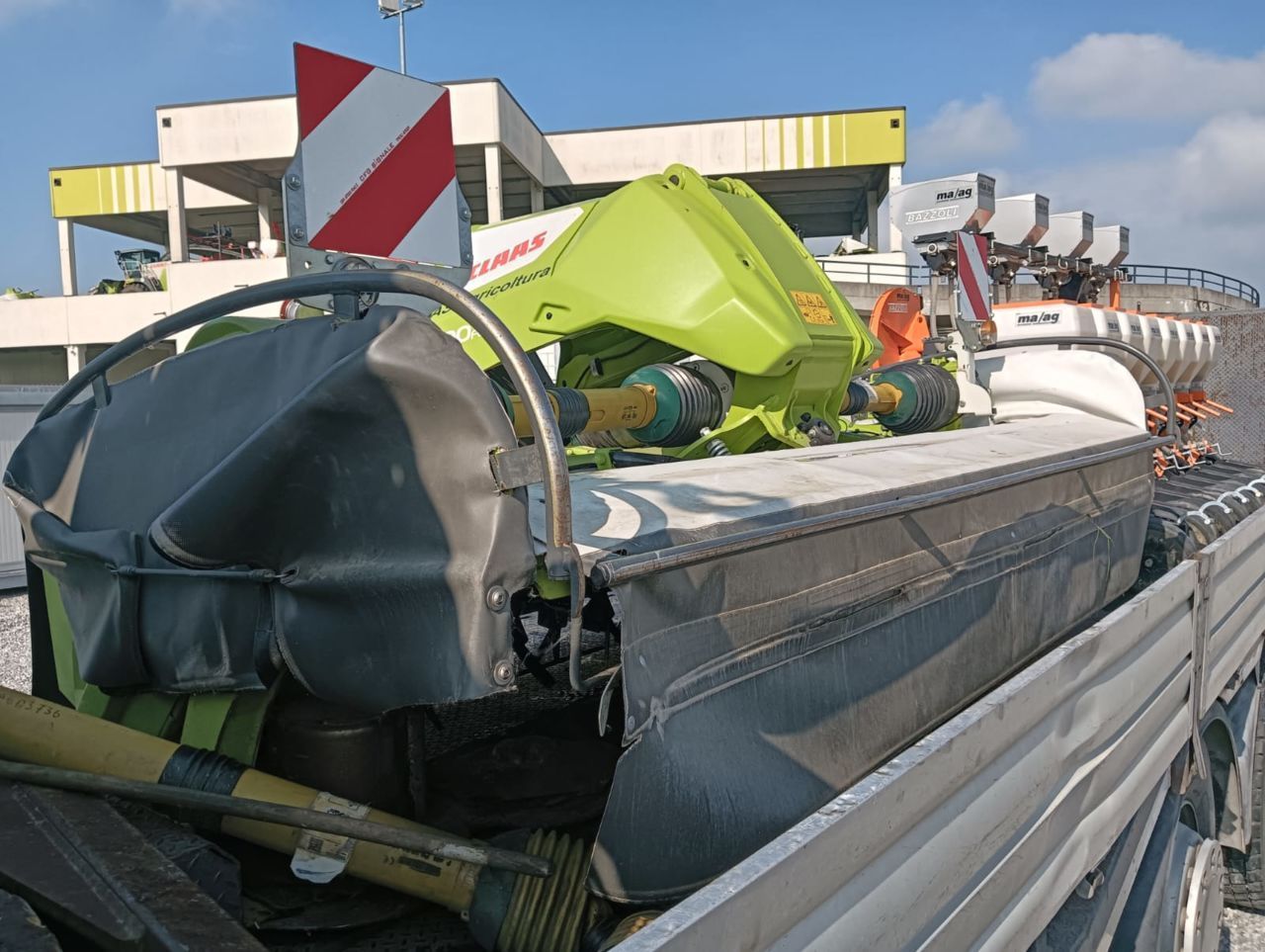 E-FARM: Claas Disco 3200 FC Move - Mähwerk - id PUAS4L2 - Baujahr: 2022 - Italien