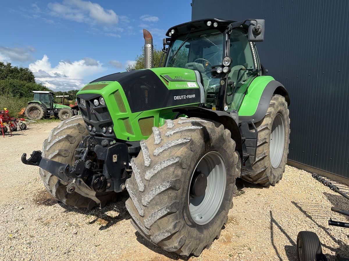 E-FARM: Deutz-Fahr 7250 TTV Warrior - Tractor - id R4MSLRU - 65.000 € - Año: 2017 - Horas: 5900,Potencia del motor: 250,Francia