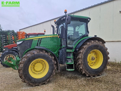 E-FARM: John Deere 7230 R - Τρακτέρ - id ZR1CSIC - 65.000 € - Χρονία: 2013 - Μετρητής ωρών: 6.630,Ισχύς κινητήρα: 221,Γαλλία