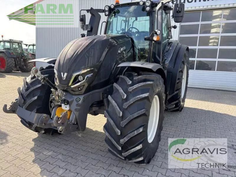 Valtra T 215 D Трактор 109 900 €