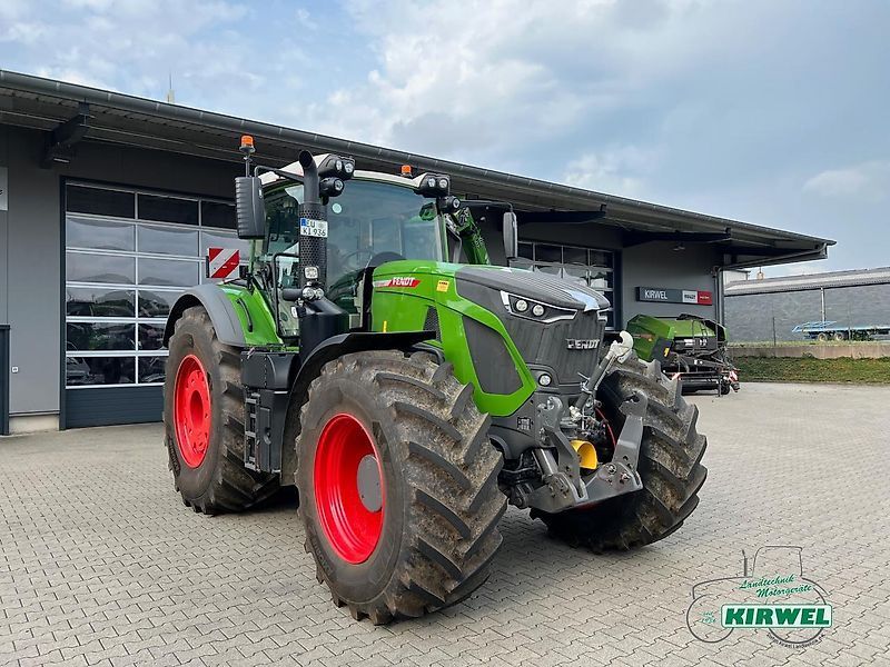 E-FARM: Fendt 936 Vario - Tracteur - id 4KAR5YQ - 279 000 € - Année: 2023 - Lecture du nombre d'heure: 675,Puissance du moteur (chevaux): 360,Allemagne