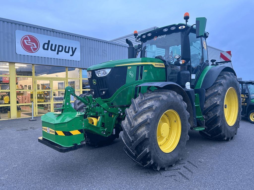 E-FARM: John Deere 6R 250 - Tractor - id NTCLUNP - Año: 2024 - Horas: 528,Potencia del motor: 250,Francia