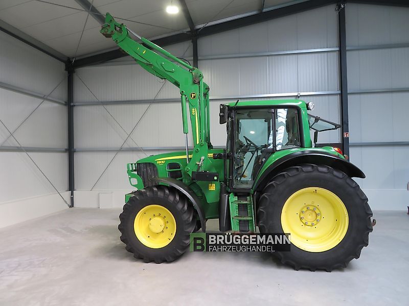 John Deere 6830 Premium Traktor 51 900 €