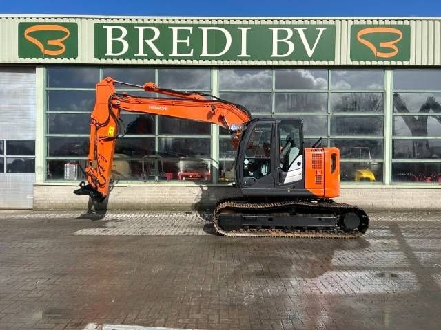 Hitachi zx 135 us 5-b Excavadora de orugas