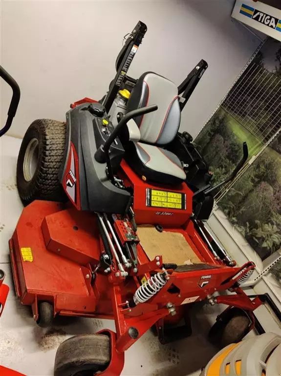 FERRIS zt3200 is Lawn mower €12,728