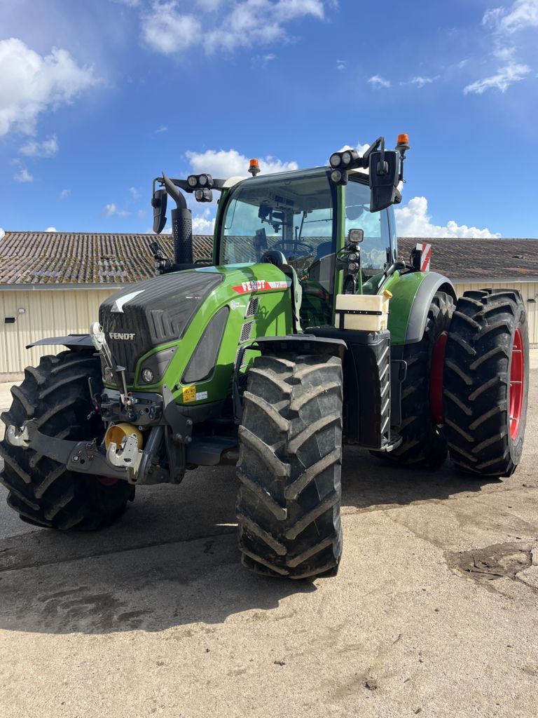 Fendt 718 Vario Traktor 135 000 €