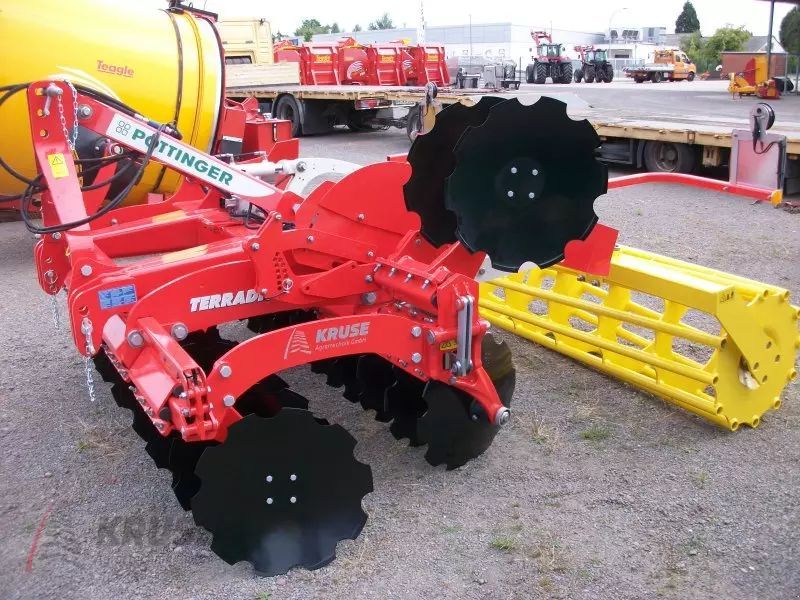 Pöttinger Terradisc 3001 Brona talerzowa i talerzówka kompaktowa
