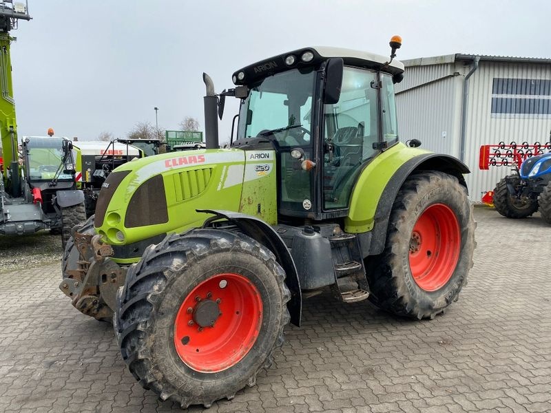 Claas Arion 620 CIS tractor €31,500