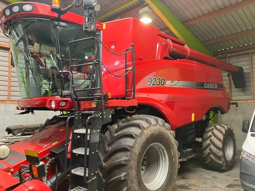 E-FARM: Case IH Axial Flow 9230 - Moissoneuse-batteuse - id SXQQT65 - 133 327 € - Année: 2012 - Lecture du nombre d'heure: 2 335,Danemark
