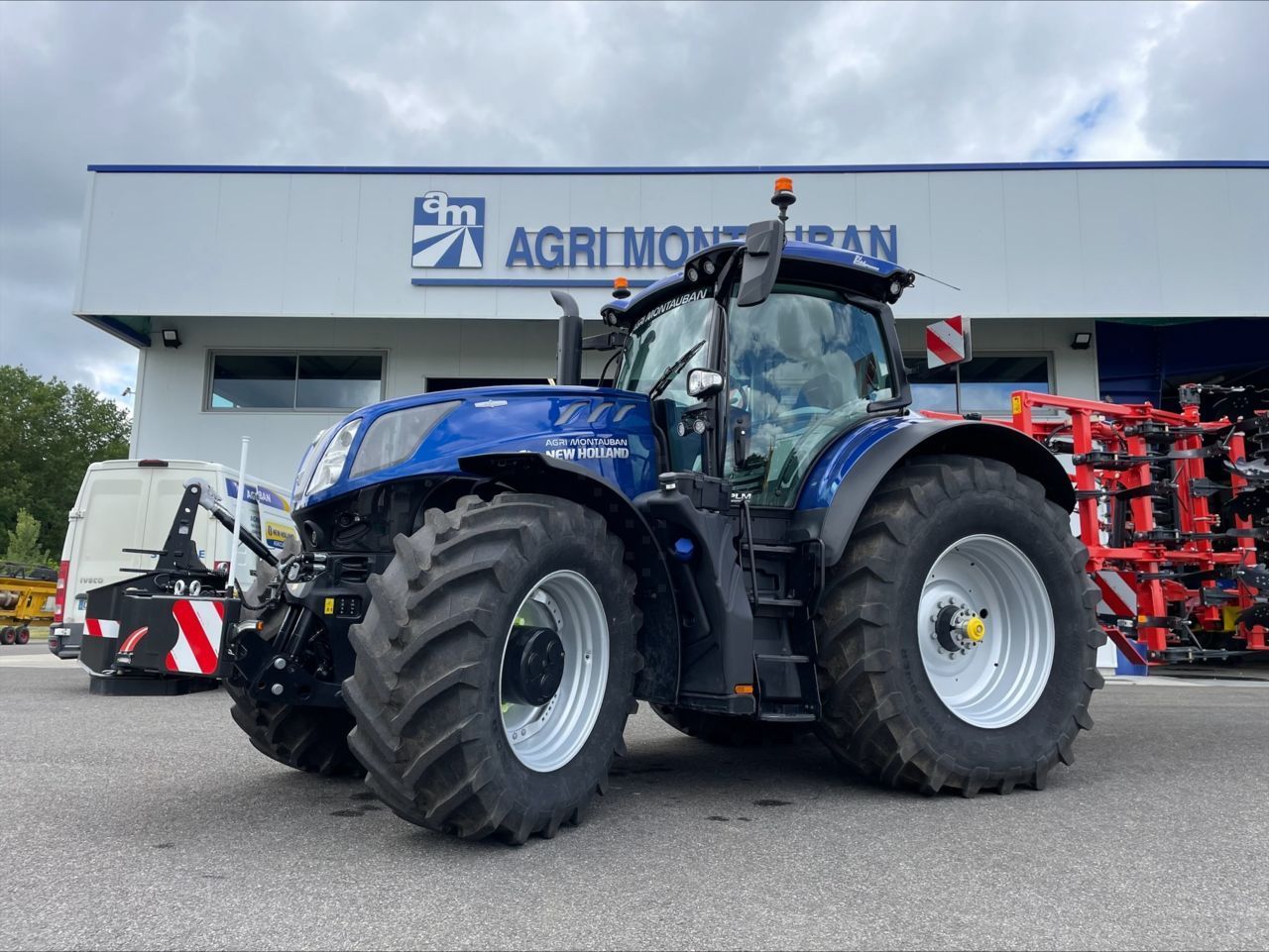 E-FARM: New Holland T7.315 HD - Tractor - id CUELGZI - 179.010 € - Año: 2022 - Horas: 840,Potencia del motor: 315,Francia