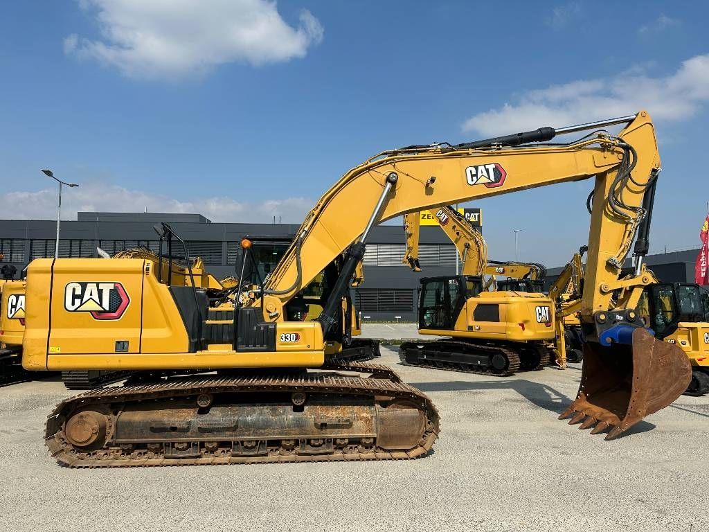 Caterpillar 330 Crawler excavator €175,000