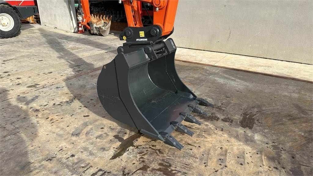 E-FARM: Hitachi zx95usb-7 - Mini excavator - id LMGJ4EK - Year of