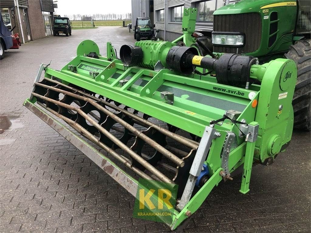 E-FARM: AVR multivator hd - Vrhunski pripomoček Haulm - id AQYAJK4 - Leto izgradnje: 2015 - Nizozemska
