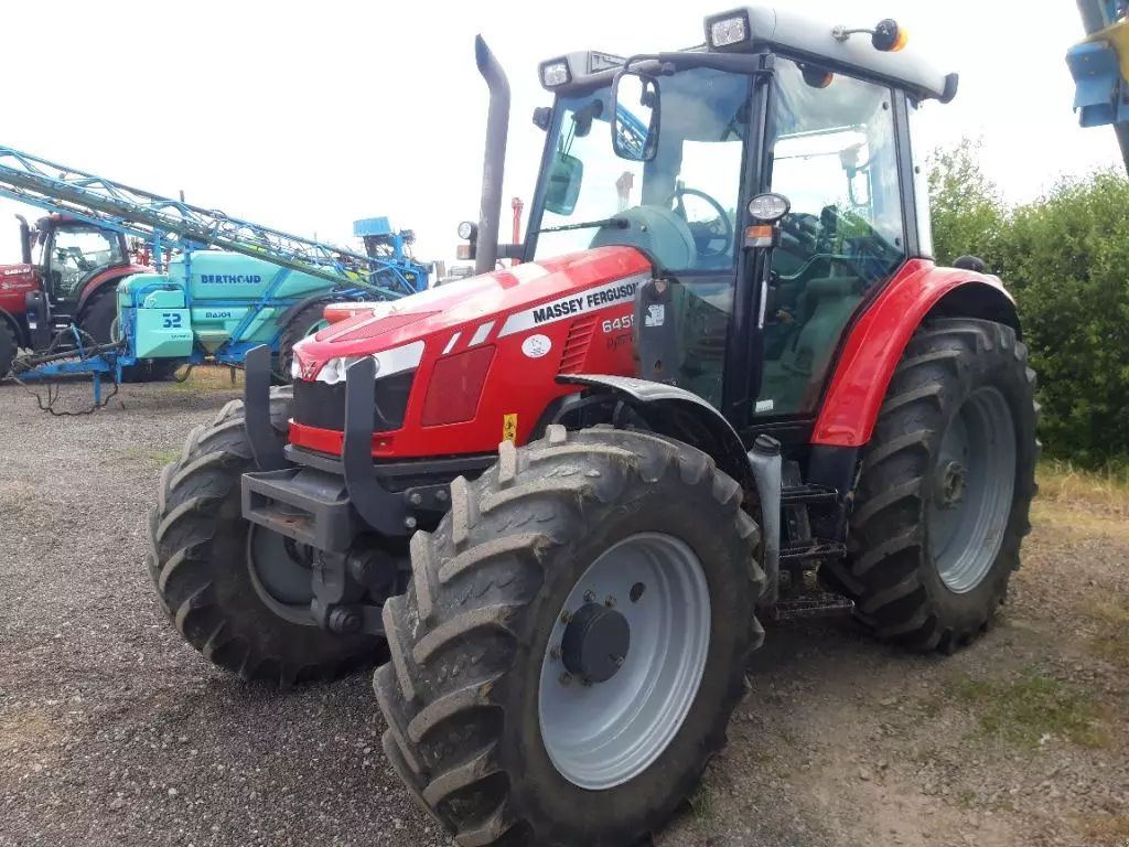 E-FARM: Massey Ferguson 6455 - Tractor - id EDWRNS2 - 56.000 € - Año: 2012 - Horas: 4700,Potencia del motor: 115,Francia