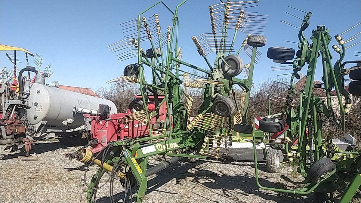 E-FARM: Krone swadro 800 - Faneuse - id M4LSFWQ - 12 000 € - Année: 2012 - France