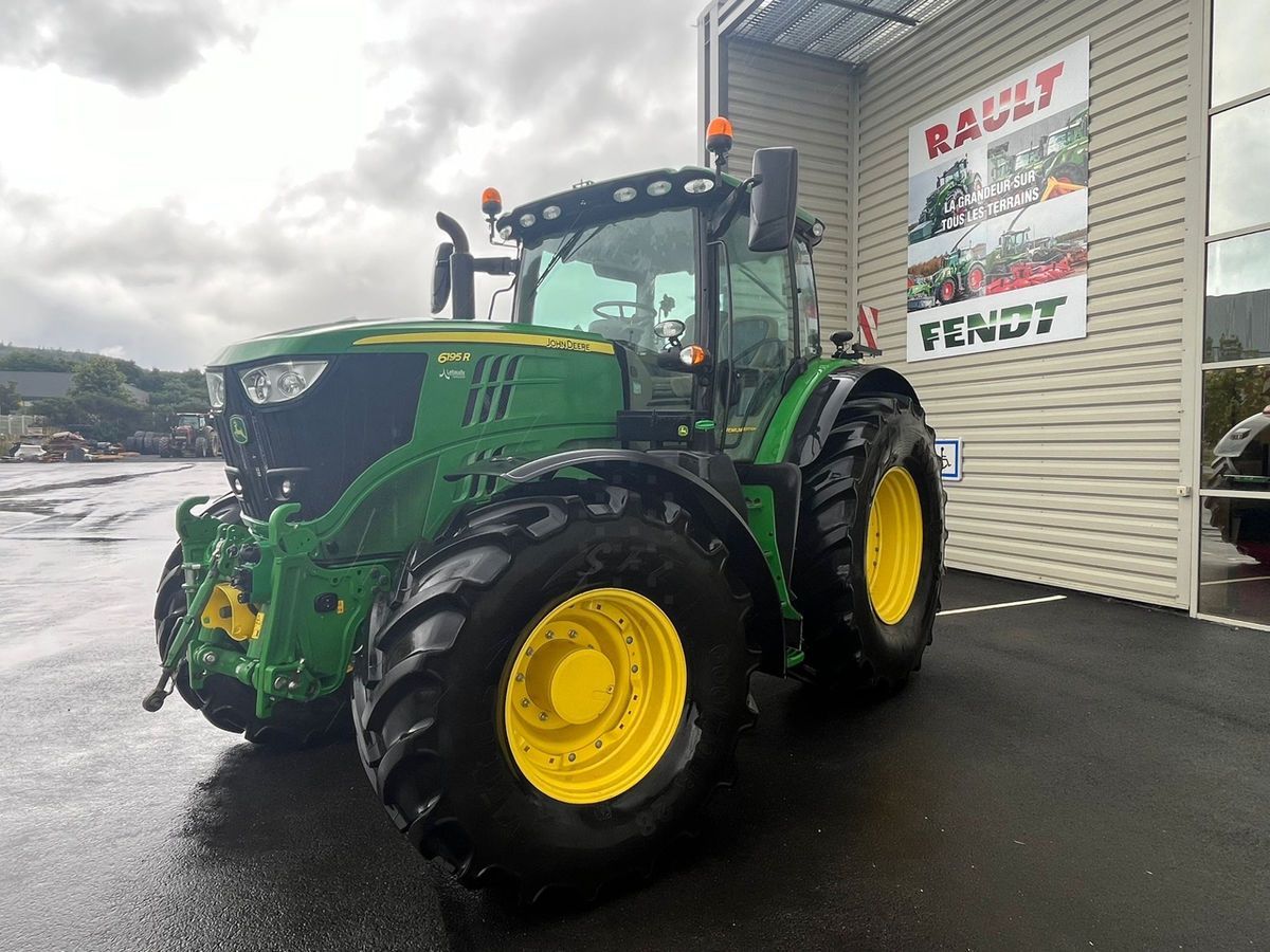 John Deere 6195 R Tractor €132,000