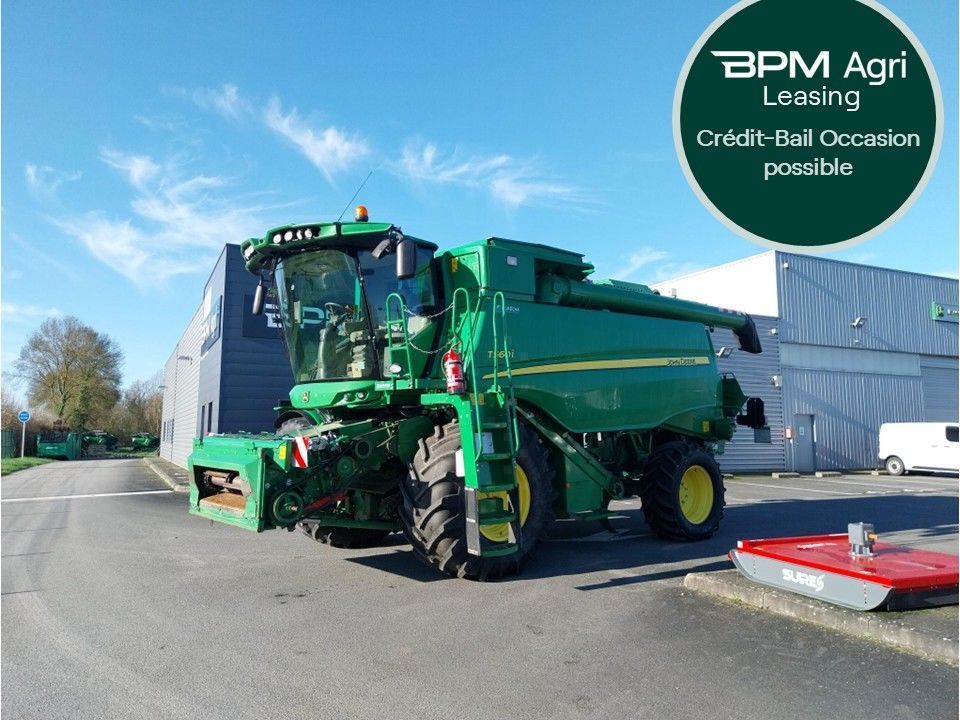 John Deere T 560i Combine harvester €175,000