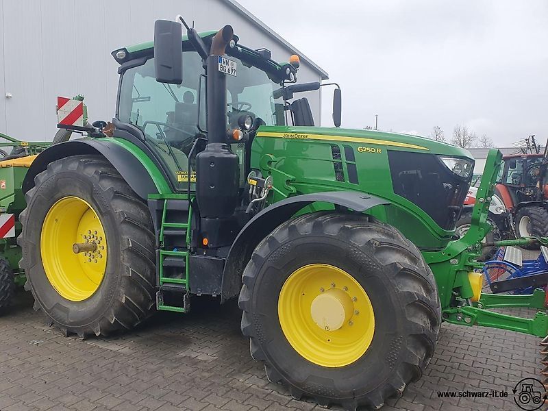 John Deere 6250 R Tracteur 125 966 €