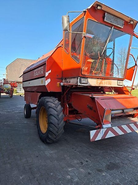 Deutz-Fahr fahr m1302 Mietitrebbia