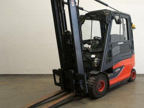 E-FARM: Linde e 25 l 387 - Targonca - id FXK6PJW - 13 900 EUR - Gyártási év: 2013 - Üzemóra (motor): 4068,Németország