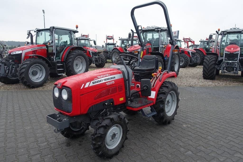 Massey Ferguson 1525 Traktor 15.242 €