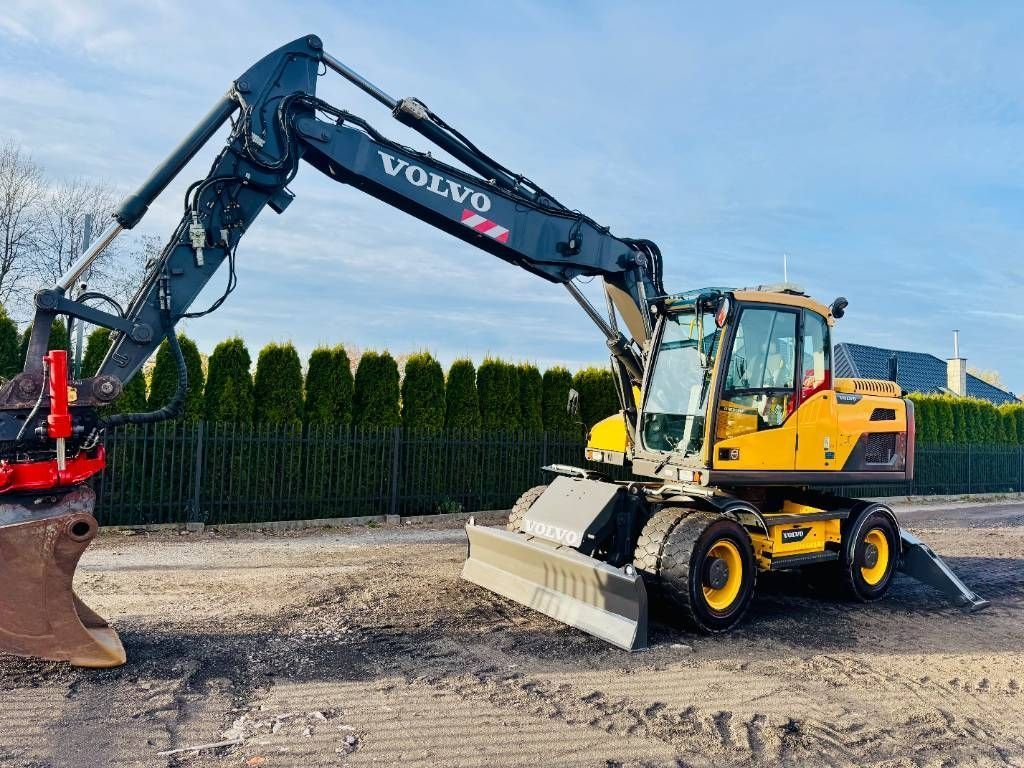 VOLVO ew 160 d Excavadora de ruedas 69.542 €