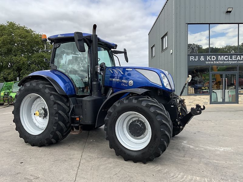 E-FARM: New Holland T7.270 - Tractor - id HRRTZWH - €83,408 - Year of construction: 2020 - Engine hours: 4,803,United Kingdom