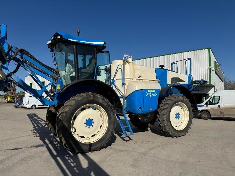 E-FARM: Matrot xenon 4300 - Sprayer - id I9ZVQZL - €50,000 - Year of construction: 2011 - Engine hours: 4,600,France