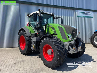 E-FARM: Fendt 828 Vario ProfiPlus - Tractor - id UWMJIMR - €152,885 - Year of construction: 2019 - Engine hours: 3,280,Engine power (HP): 286,Germany