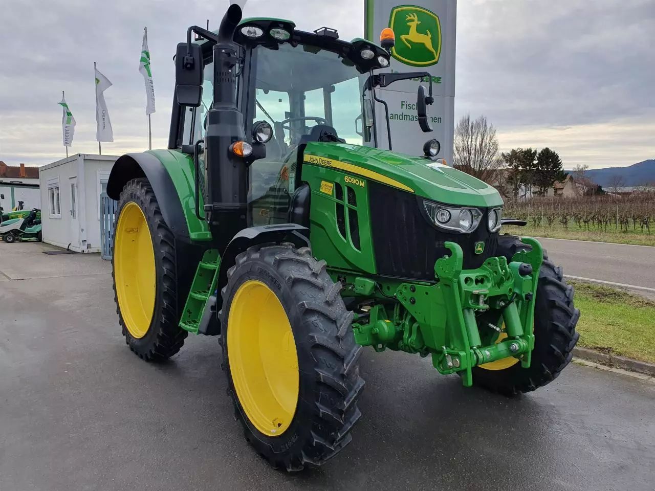 John Deere 6090 M Tractor €83,900