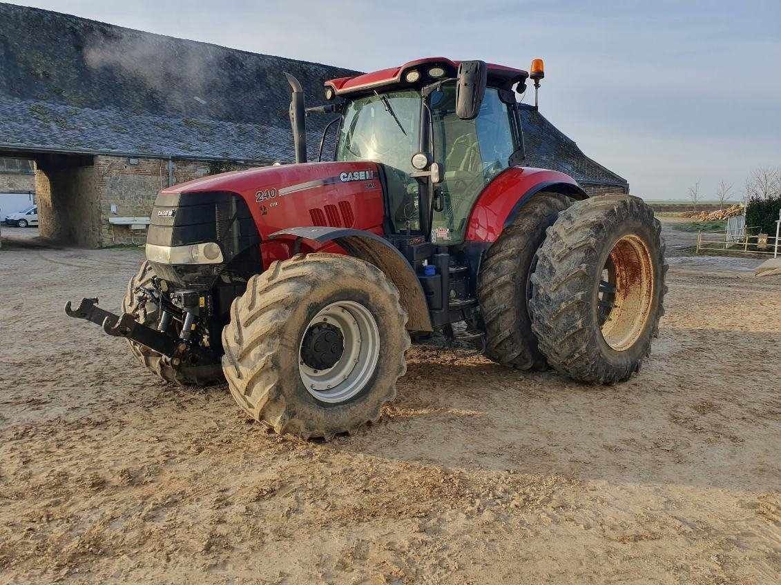 E-FARM: Case IH Puma 240 CVX - Trattore - id 326DTIL - 65.000 € - Anno di costruzione: 2018 - Ore: 5.200,Potenza del motore: 240,Francia