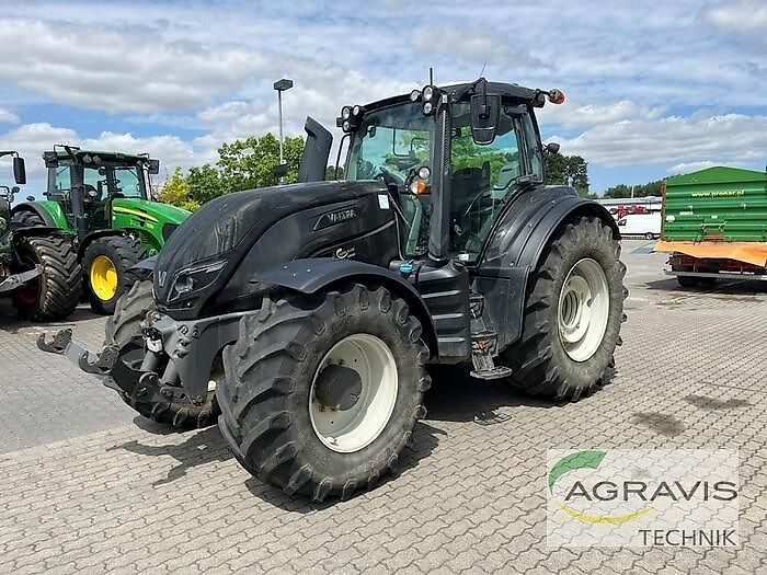 E-FARM: John Deere 6250 R - Τρακτέρ - id TAJCG2U - 104.900 € - Χρονία: 2019 - Μετρητής ωρών: 5.550,Ισχύς κινητήρα: 239,Γερμανία