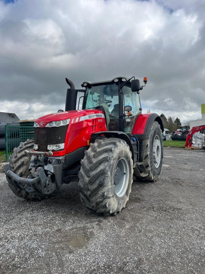 Massey Ferguson 8735 tractor €104,900