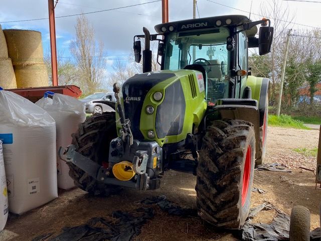 E-FARM: Claas Arion 610 - Tractor - id APBXSTN - €78,500 - Year of construction: 2018 - Engine hours: 2,600,Engine power (HP): 140,France