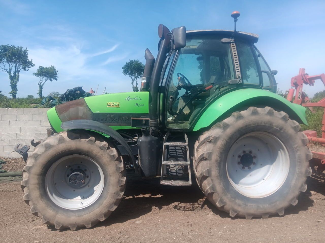 E-FARM: Deutz-Fahr Agrotron M625 Profiline - Tractor - id TVM6KZM - 37.000 € - Año: 2012 - Horas: 5600,Potencia del motor: 165,Francia