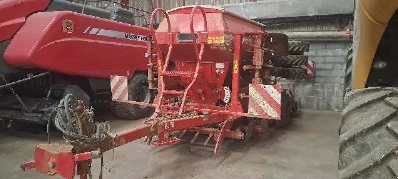 HORSCH Pronto 4 DC Siewnik bezpośredni 30 000 €