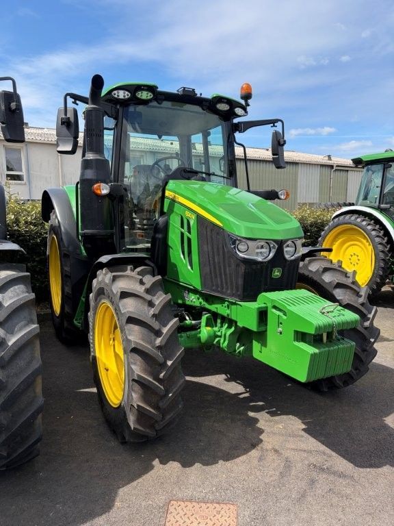 John Deere 6120 M Traktor 84.000 €