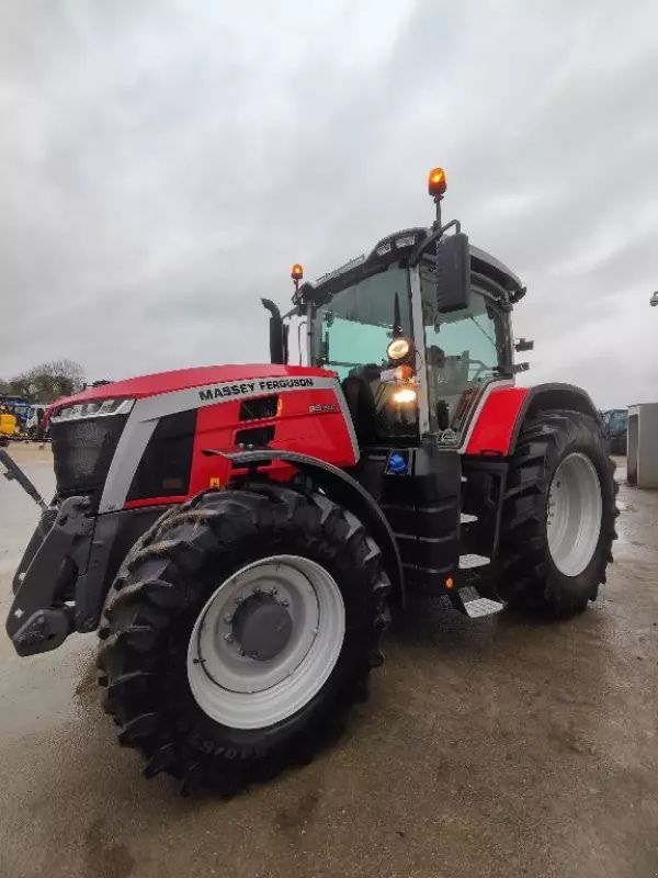 E-FARM: Massey Ferguson 8S.245 - Tracteur - id BG69BH1 - 119 000 € - Année: 2022 - Lecture du nombre d'heure: 884,Puissance du moteur (chevaux): 245,France