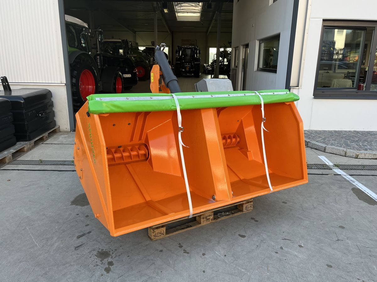 E-FARM: Spinger tss 1200 - Муниципальная техника - id WG8THMD - 16 584 € - Год выпуска: 2023 - Австрия