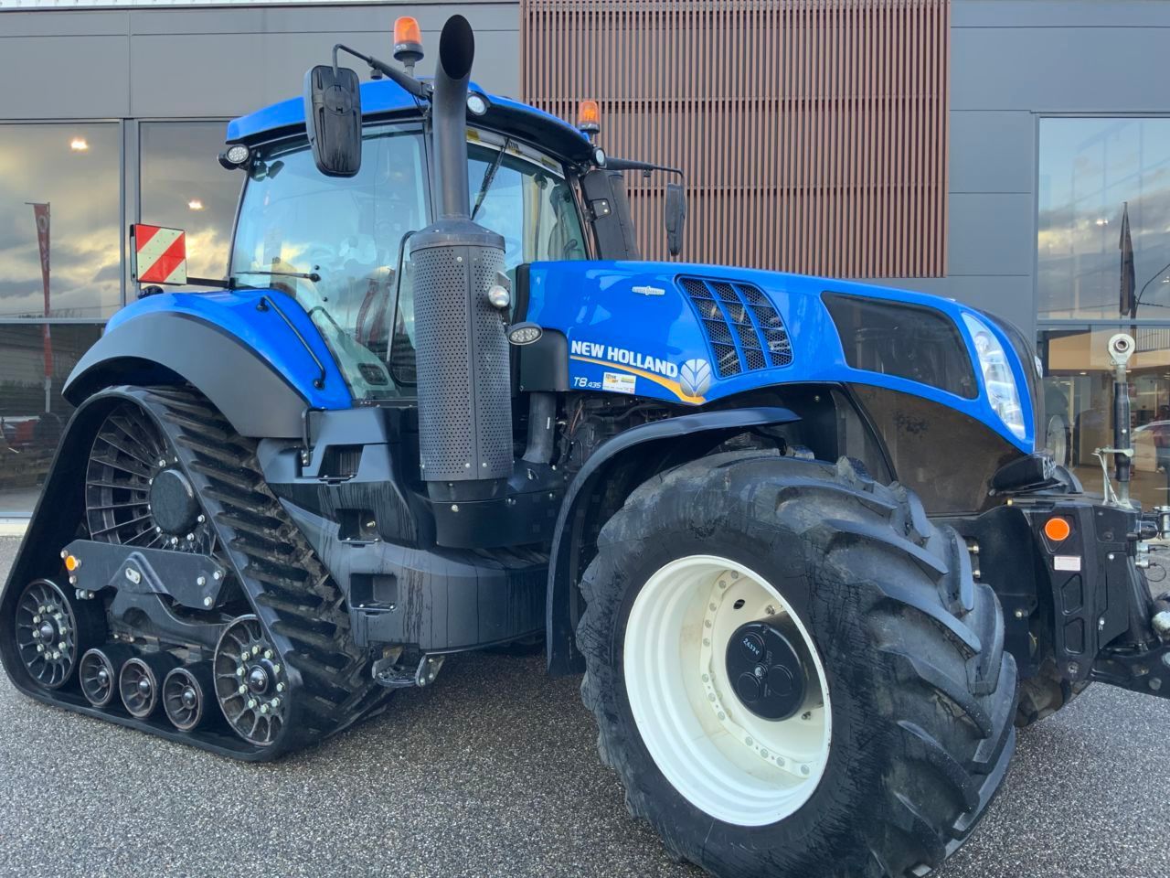 New Holland T8.435 Tractor €120,000