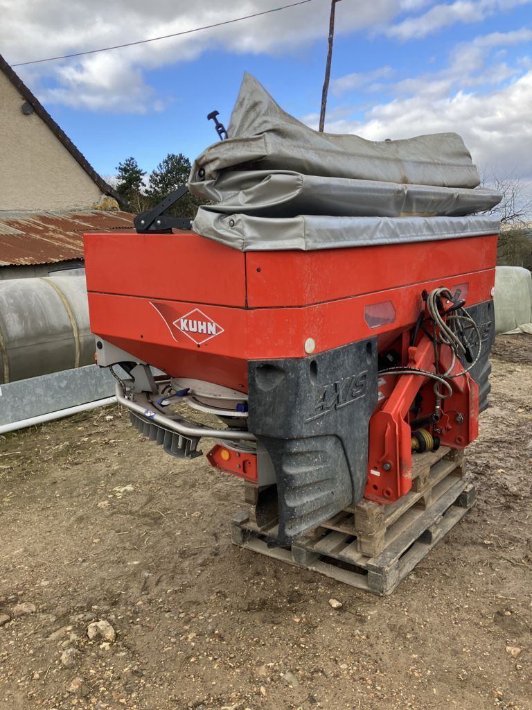 E-FARM: Kuhn axis 40.1w - Esparcidor de abono - id ZXWXMLI - 10.499 € - Año: 2013 - Francia