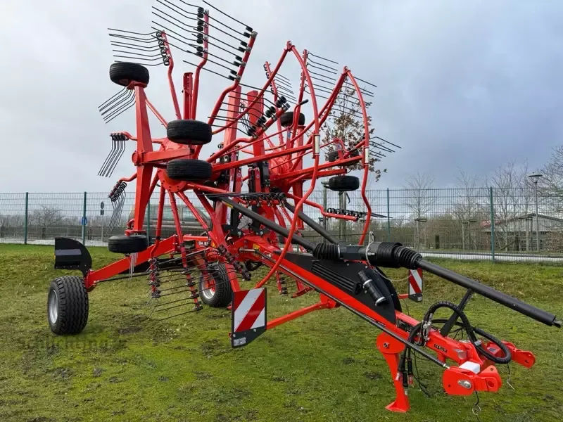 E-FARM: Kuhn GA 8131 - Grabljice - id QL1IFAZ - 25.750 € - Leto izgradnje: 2023 - Nemčija
