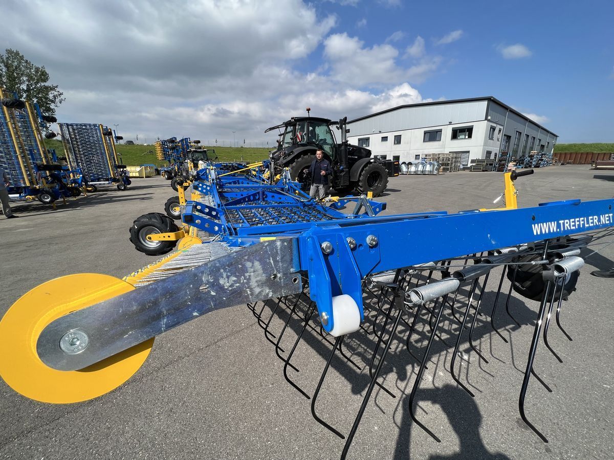 E-FARM: Treffler ts1820 d7 präzisions-zinkenstriegel - Foraging equipment other - id IESAVCX - Year of construction: 2025 - Austria