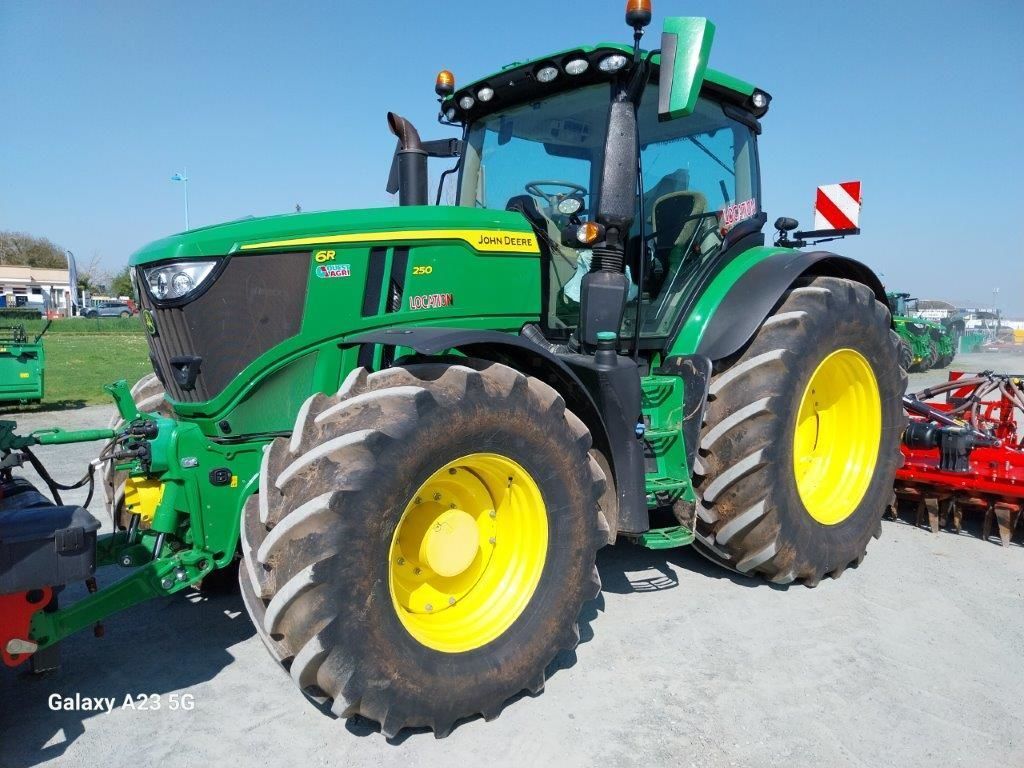 John Deere 6R 250 Tractor €165,000
