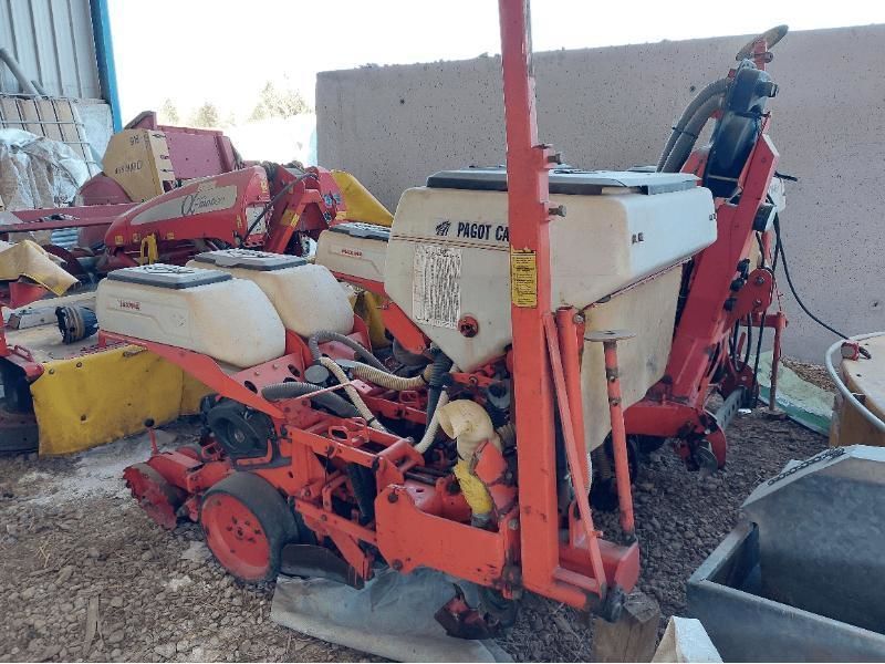 E-FARM: Kuhn maxima - Precision drill - id JM4SC5R - €6,500 - Year of construction: 2005 - France